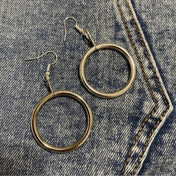 Metal Hoop Earrings PLEASE BUNDLE - Picture 12 of 13